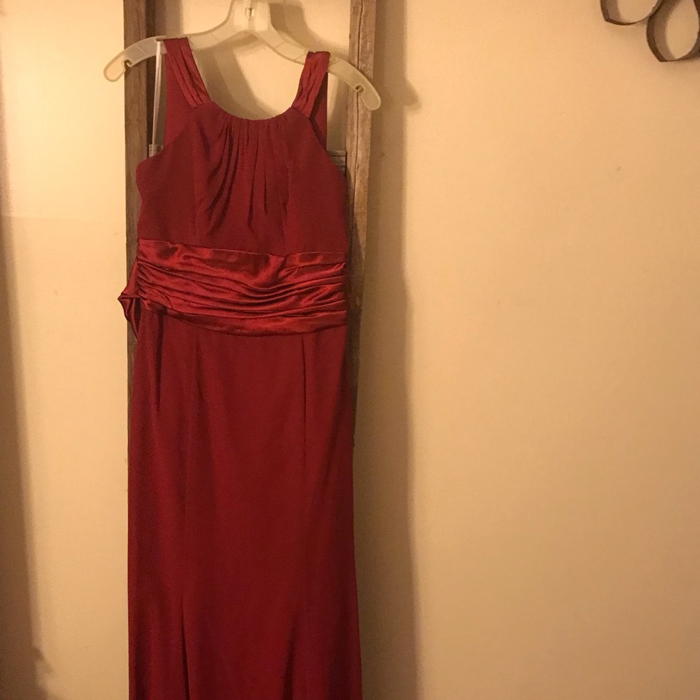 Red bridesmaids dress worn once